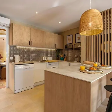 Apartment New And Stylish 1 Bedroom By Hard Rock Rdr310 *
